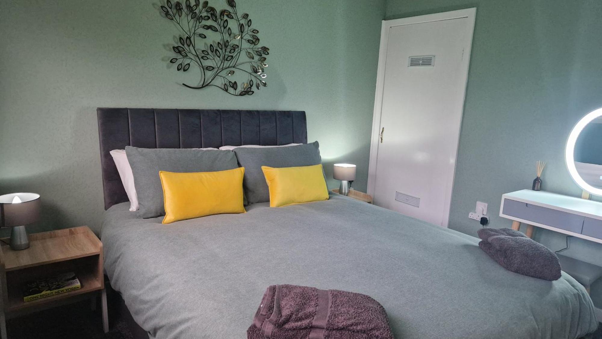 175 On Clyde - Spacious & Cosy Cedar Wood Bungalow Helensburgh Esterno foto